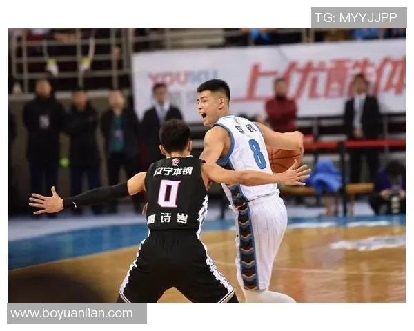 方硕的篮球之路：从青涩少年到CBA明星的成长历程与奋斗故事